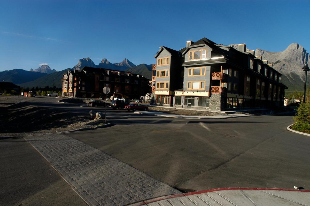 Apartment 405 Bear Creek Crossing Canmore Buitenkant foto